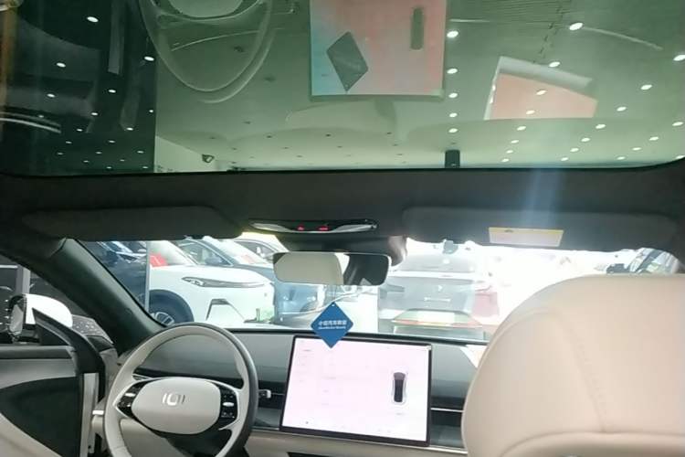 Used CHANGAN NEVO A07 2025 All-Electric "Real Bargain" 525 Luxury Model Headliner