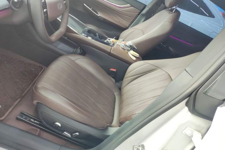 Used CHANGAN NEVO A07 2025 All-Electric "True Fragrance" Edition 710-Mile Long-Range Version Left Front Seat