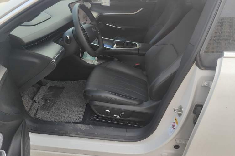Used CHANGAN NEVO A07 2025 All-Electric "True Fragrance" Edition 710-Mile Long-Range Version Left Front Seat