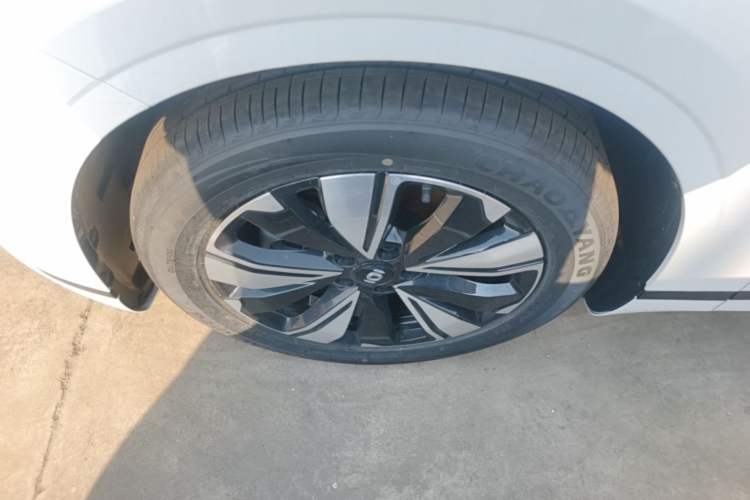 Used CHANGAN NEVO A07 2025 All-Electric "Real Bargain" 525 Luxury Model Left Front Wheel Hub