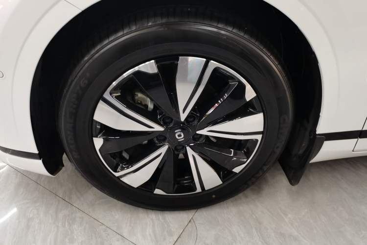Used CHANGAN NEVO A07 2025 All-Electric "Real Bargain" 525 Luxury Model Left Front Wheel Hub