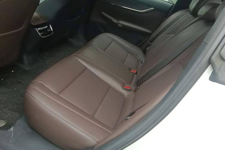 Used CHANGAN NEVO A07 2025 Range-Extended "Truly Delicious" 140 Elite Version Left Rear Seat