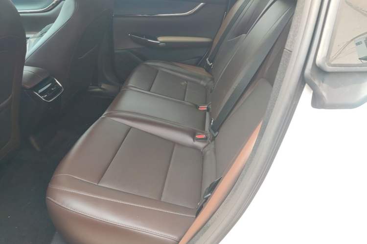 Used CHANGAN NEVO A07 2025 Range-Extended "True Fragrant" Edition 230 Luxury Version Left Rear Seat