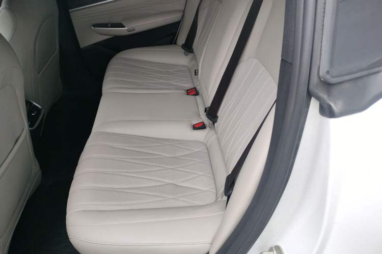 Used CHANGAN NEVO A07 2025 Blue Whale Extended-Range 230 Prestige Model Left Rear Seat