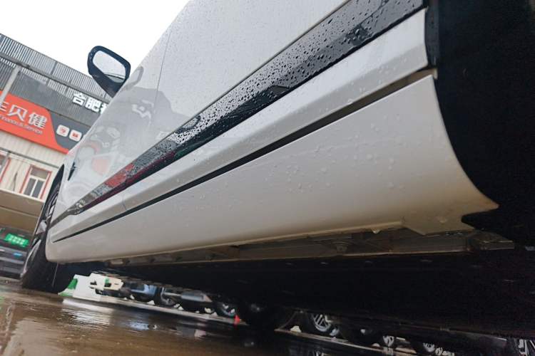 Used CHANGAN NEVO A07 2025 All-Electric "Real Bargain" 525 Luxury Model Left Side Sill