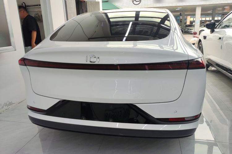 Used CHANGAN NEVO A07 2025 All-Electric "True Fragrance" Edition 710-Mile Long-Range Version Rear
