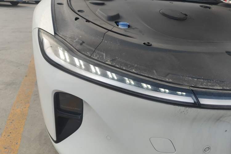 Used CHANGAN NEVO A07 2025 All-Electric "True Fragrance" Edition 710-Mile Long-Range Version Right Front Headlight