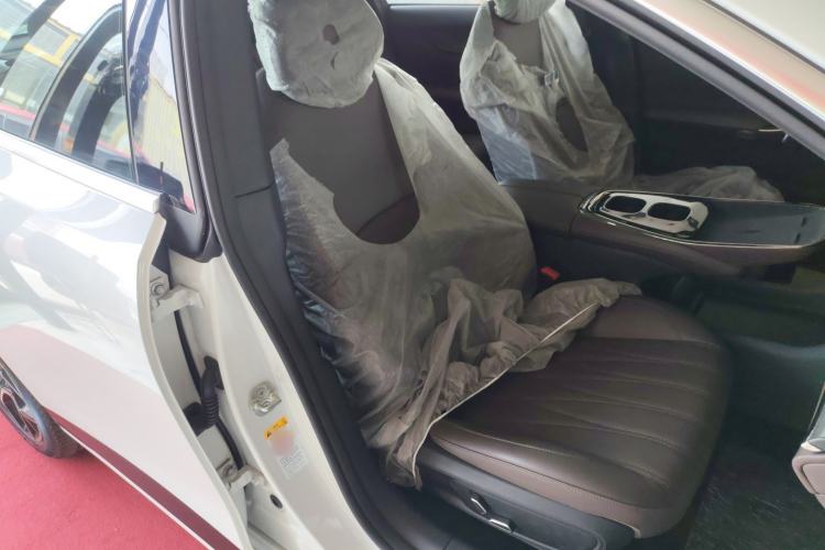 Used CHANGAN NEVO A07 2025 Range-Extended "True Fragrant" Edition 230 Flagship Model Right Front Seat
