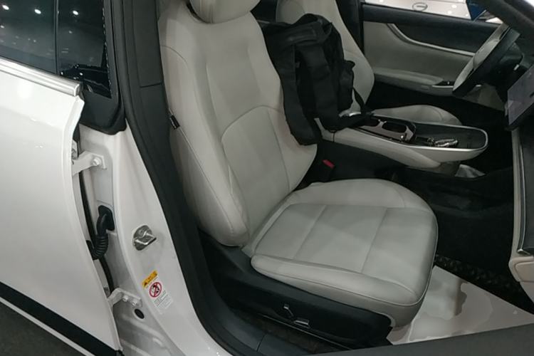 Used CHANGAN NEVO A07 2025 All-Electric "Real Bargain" 525 Luxury Model Right Front Seat