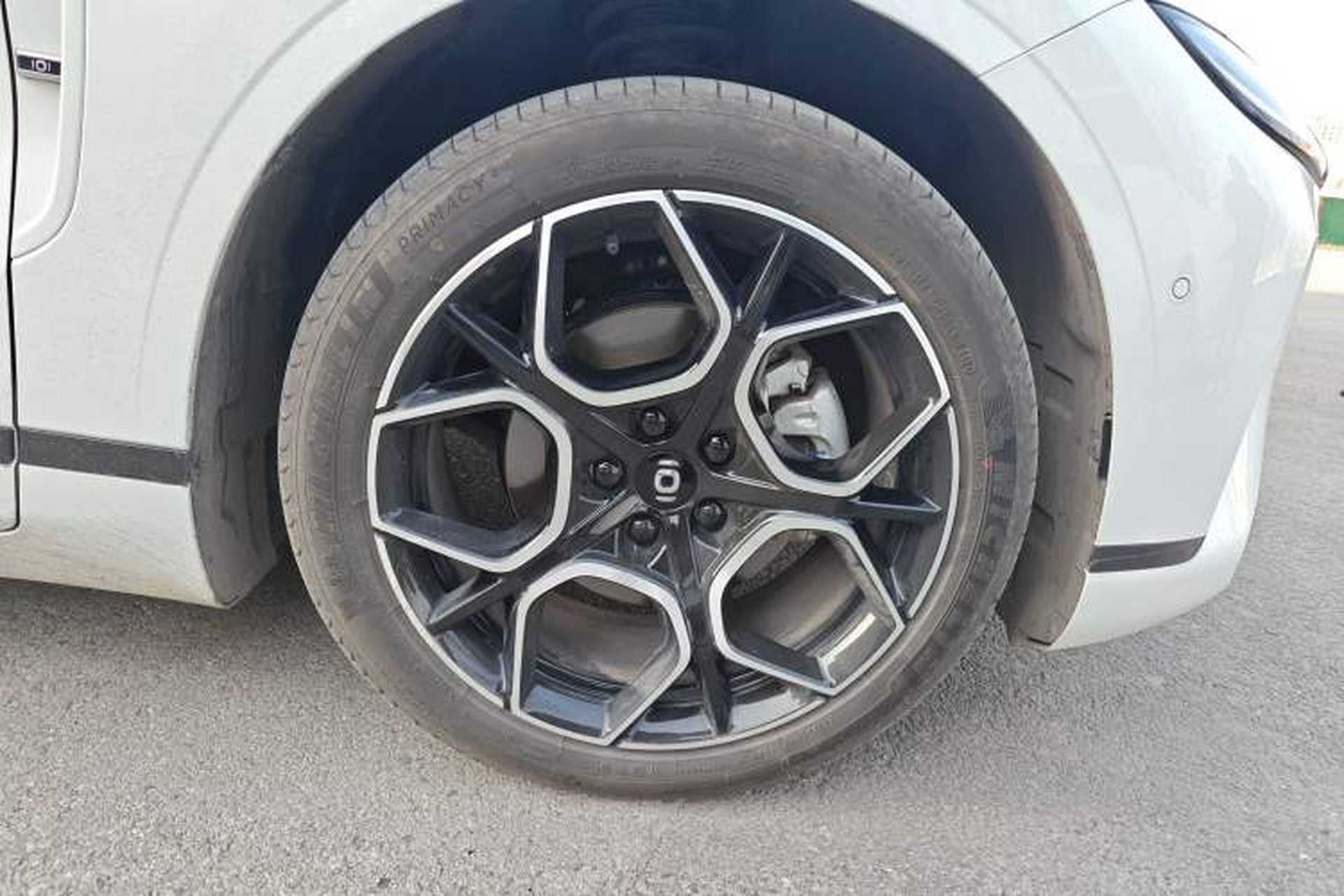 Used CHANGAN NEVO A07 2025 Blue Whale Range-Extending Version 230 Flagship Model Right Front Wheel Hub