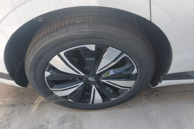 Used CHANGAN NEVO A07 2025 All-Electric "Real Bargain" 525 Luxury Model Right Rear Wheel Hub