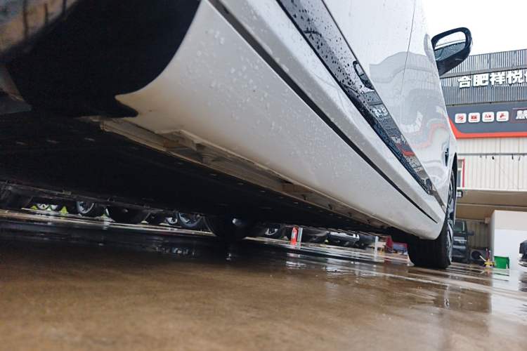 Used CHANGAN NEVO A07 2025 All-Electric "Real Bargain" 525 Luxury Model Right Side Sill