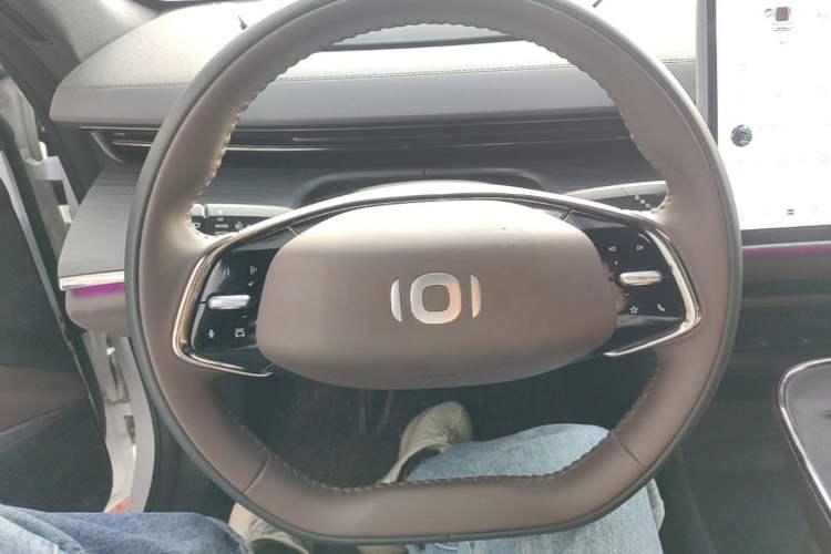 Used CHANGAN NEVO A07 2025 All-Electric "True Fragrance" Edition 710-Mile Long-Range Version Steering Wheel