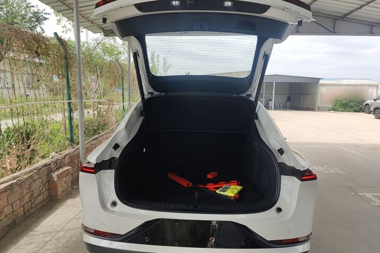 Used CHANGAN NEVO A07 2025 Blue Whale Pure Electric 625 Flagship Model Trunk