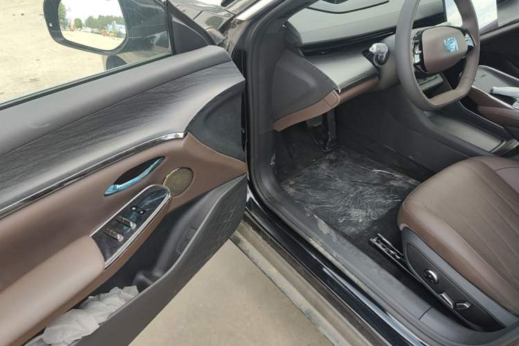 Used CHANGAN NEVO A07 2026 Model Ultra-Long Blue Whale Range-Extending 310 Flagship Edition Driver Seat