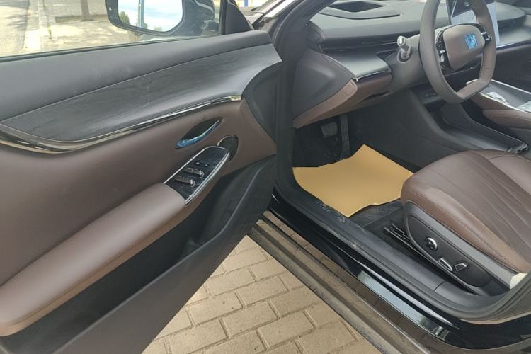 Used CHANGAN NEVO A07 2026 Model Ultra-Long Blue Whale Pure Electric 730 Flagship Edition Driver Seat