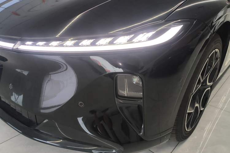 Used CHANGAN NEVO A07 2026 Model Ultra-Long Blue Whale Pure Electric 730 Flagship Edition Left Front Headlight