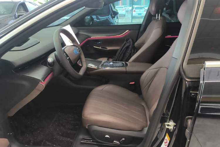 Used CHANGAN NEVO A07 2026 Model Ultra-Long Blue Whale Pure Electric 730 Flagship Edition Left Front Seat
