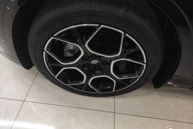 Used CHANGAN NEVO A07 2026 Model Ultra-Long Blue Whale Range-Extending 310 Flagship Edition Left Front Wheel Hub