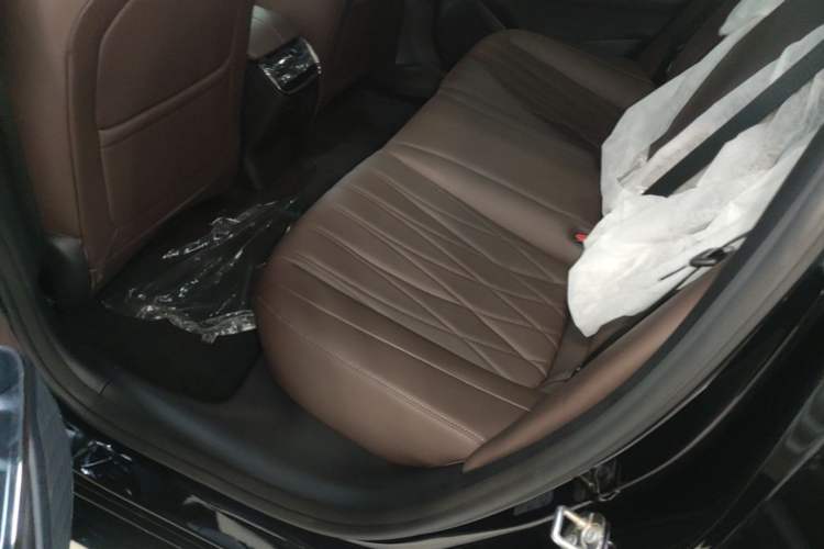 Used CHANGAN NEVO A07 2026 Model Ultra-Long Blue Whale Range-Extending 310 Flagship Edition Left Rear Seat