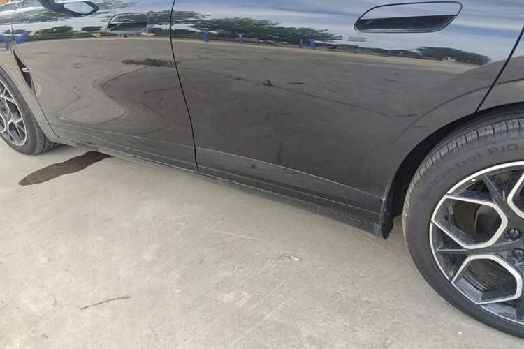 Used CHANGAN NEVO A07 2026 Model Ultra-Long Blue Whale Range-Extending 310 Flagship Edition Left Side Sill