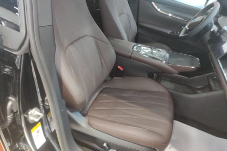 Used CHANGAN NEVO A07 2026 Model Ultra-Long Blue Whale Range-Extending 310 Flagship Edition Right Front Seat