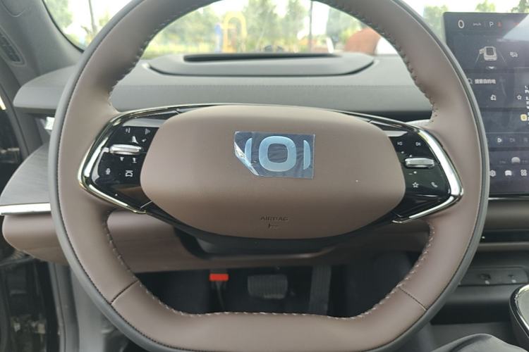 Used CHANGAN NEVO A07 2026 Model Ultra-Long Blue Whale Range-Extending 310 Flagship Edition Steering Wheel