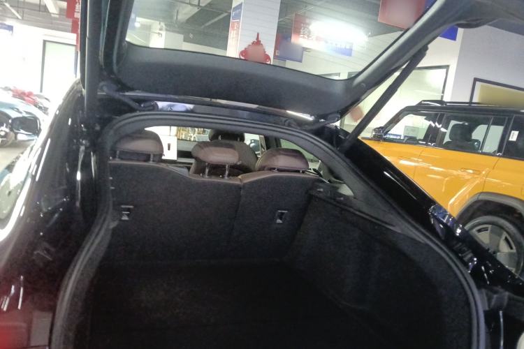 Used CHANGAN NEVO A07 2026 Model Ultra-Long Blue Whale Range-Extending 310 Luxury Edition Trunk