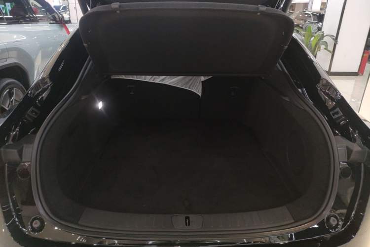 Used CHANGAN NEVO A07 2026 Model Ultra-Long Blue Whale Range-Extending 310 Flagship Edition Trunk