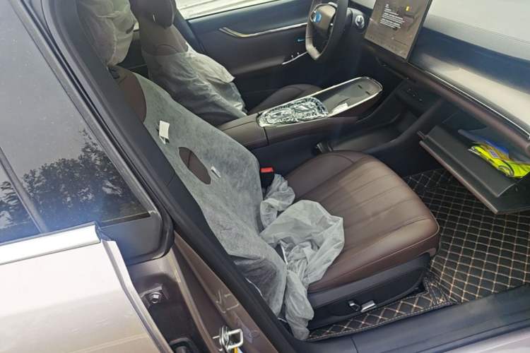 Used CHANGAN NEVO A07 2026 Model Ultra-Long Blue Whale Pure Electric 730 Flagship Edition Right Front Seat