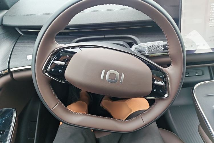 Used CHANGAN NEVO A07 2026 Model Ultra-Long Blue Whale Range-Extending 310 Luxury Edition Steering Wheel