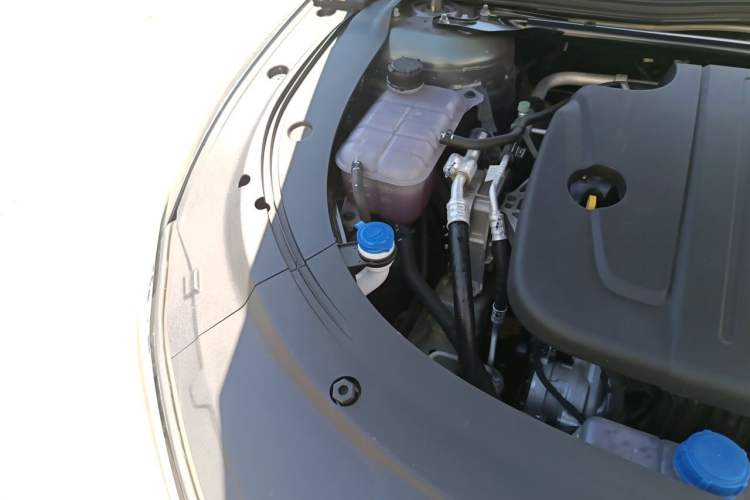 Used CHANGAN NEVO A07 2026 Model Ultra-Long Blue Whale Range-Extending 310 Luxury Edition Engine Bay Right