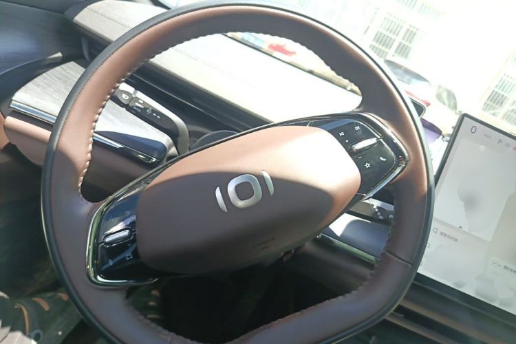 Used CHANGAN NEVO A07 2026 Model Ultra-Long Blue Whale Range-Extending 310 Luxury Edition Steering Wheel