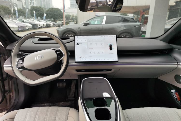 Used CHANGAN NEVO A07 2026 Model Ultra-Long Blue Whale Pure Electric 730 Flagship Edition Center Console