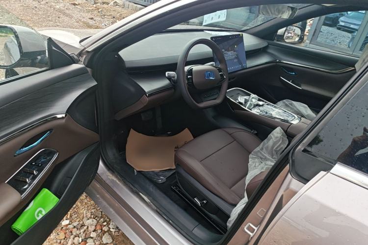 Used CHANGAN NEVO A07 2026 Model Ultra-Long Blue Whale Range-Extending 310 Luxury Edition Driver Seat