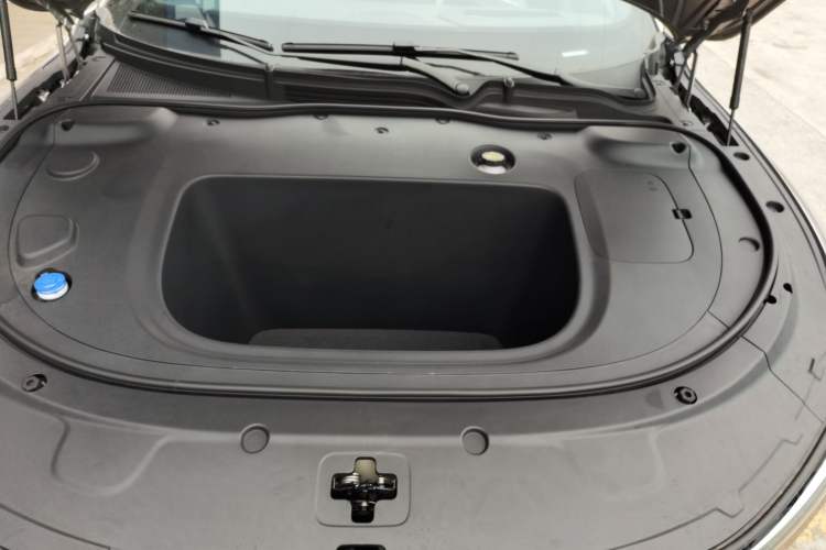 Used CHANGAN NEVO A07 2026 Model Ultra-Long Blue Whale Pure Electric 730 Flagship Edition Engine Bay