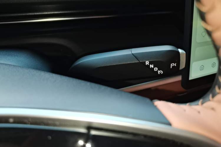 Used CHANGAN NEVO A07 2026 Model Ultra-Long Blue Whale Pure Electric 730 Flagship Edition Gear Lever