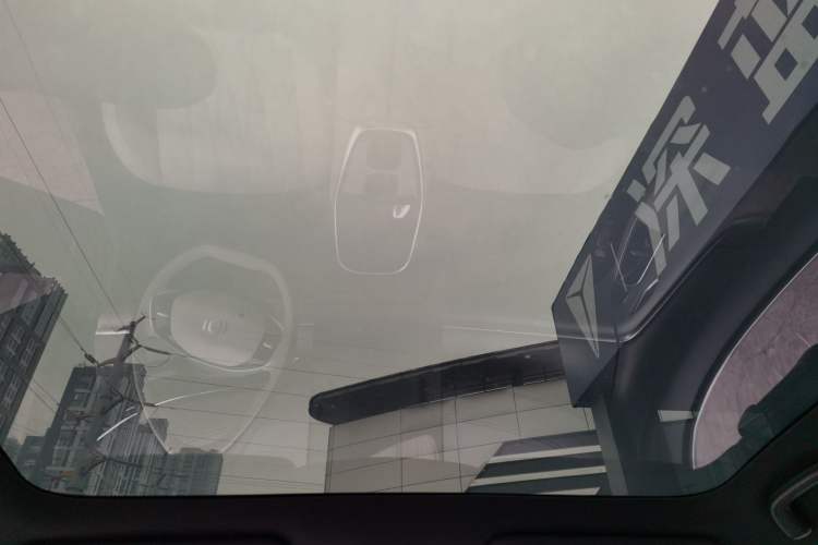 Used CHANGAN NEVO A07 2026 Model Ultra-Long Blue Whale Pure Electric 730 Flagship Edition Headliner