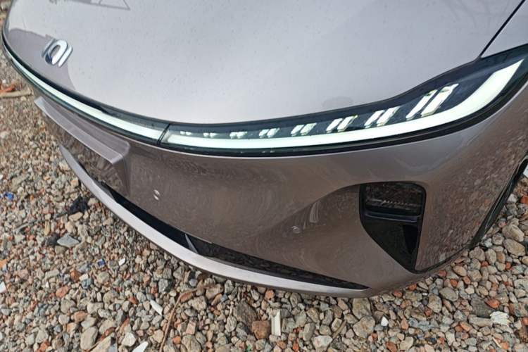 Used CHANGAN NEVO A07 2026 Model Ultra-Long Blue Whale Range-Extending 310 Luxury Edition Left Front Headlight