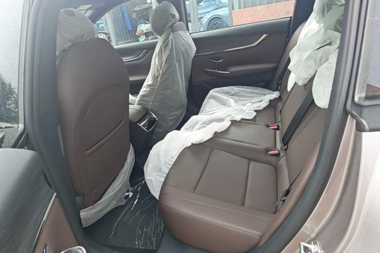 Used CHANGAN NEVO A07 2026 Model Ultra-Long Blue Whale Range-Extending 310 Luxury Edition Left Rear Seat
