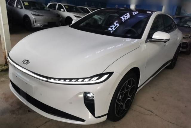 Used CHANGAN NEVO A07 2026 Model Ultra-Long Blue Whale Pure Electric 730 Flagship Edition