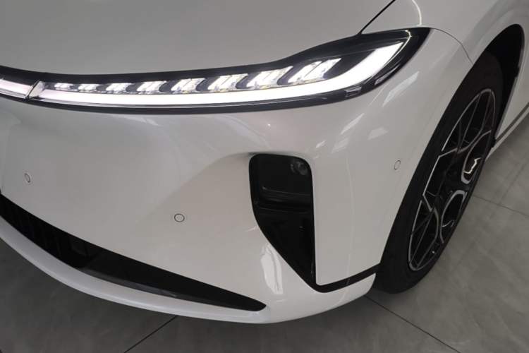 Used CHANGAN NEVO A07 2026 Model Ultra-Long Blue Whale Pure Electric 730 Flagship Edition Left Front Headlight