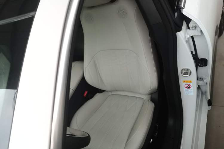 Used CHANGAN NEVO A07 2026 Model Ultra-Long Blue Whale Range-Extending 310 Flagship Edition Left Front Seat