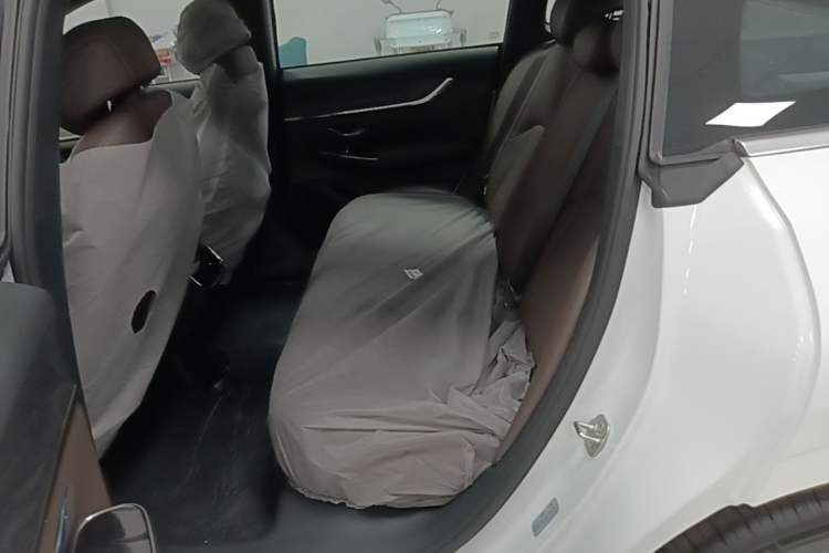 Used CHANGAN NEVO A07 2026 Model Ultra-Long Blue Whale Pure Electric 730 Luxury Edition Left Rear Seat