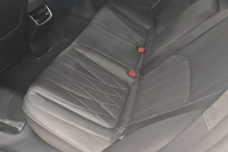 Used CHANGAN NEVO A07 2026 Model Ultra-Long Blue Whale Pure Electric 730 Flagship Edition Left Rear Seat