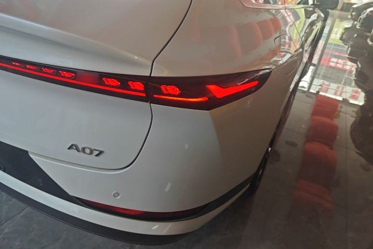 Used CHANGAN NEVO A07 2026 Model Ultra-Long Blue Whale Range-Extending 310 Luxury Edition Right Rear Taillight