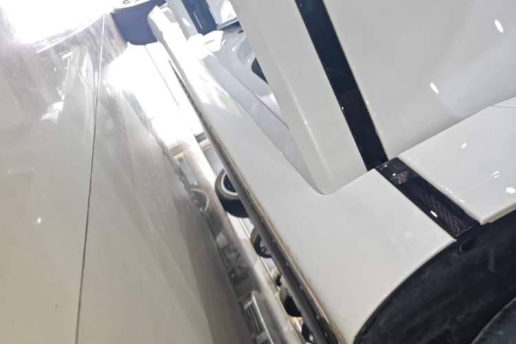 Used CHANGAN NEVO A07 2026 Model Ultra-Long Blue Whale Pure Electric 730 Flagship Edition Right Side Sill