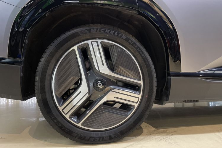 Used CHANGAN NEVO E07 2025 All-Electric 4x4 90kWh Ultra High-Performance Edition Exterior 1