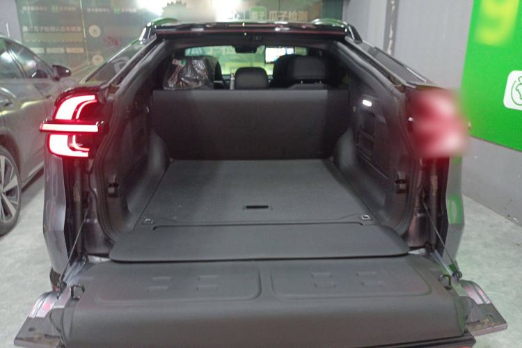 Used CHANGAN NEVO E07 2025 All-Electric 4x4 90kWh Ultra High-Performance Edition Trunk