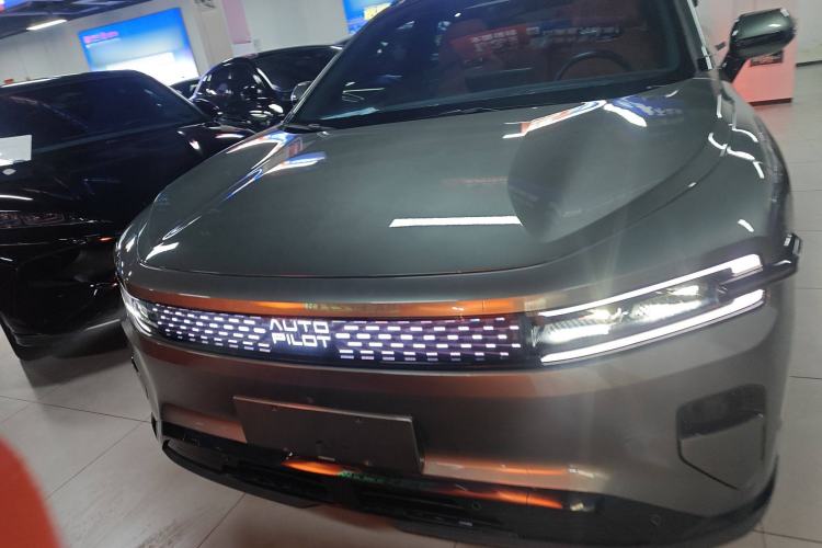 Used CHANGAN NEVO E07 2025 All-Electric 4x4 90kWh Ultra High-Performance Edition Exterior 1
